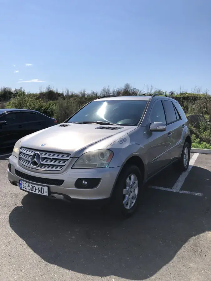 Mercedes-Benz ML 350 2005 — photo 2