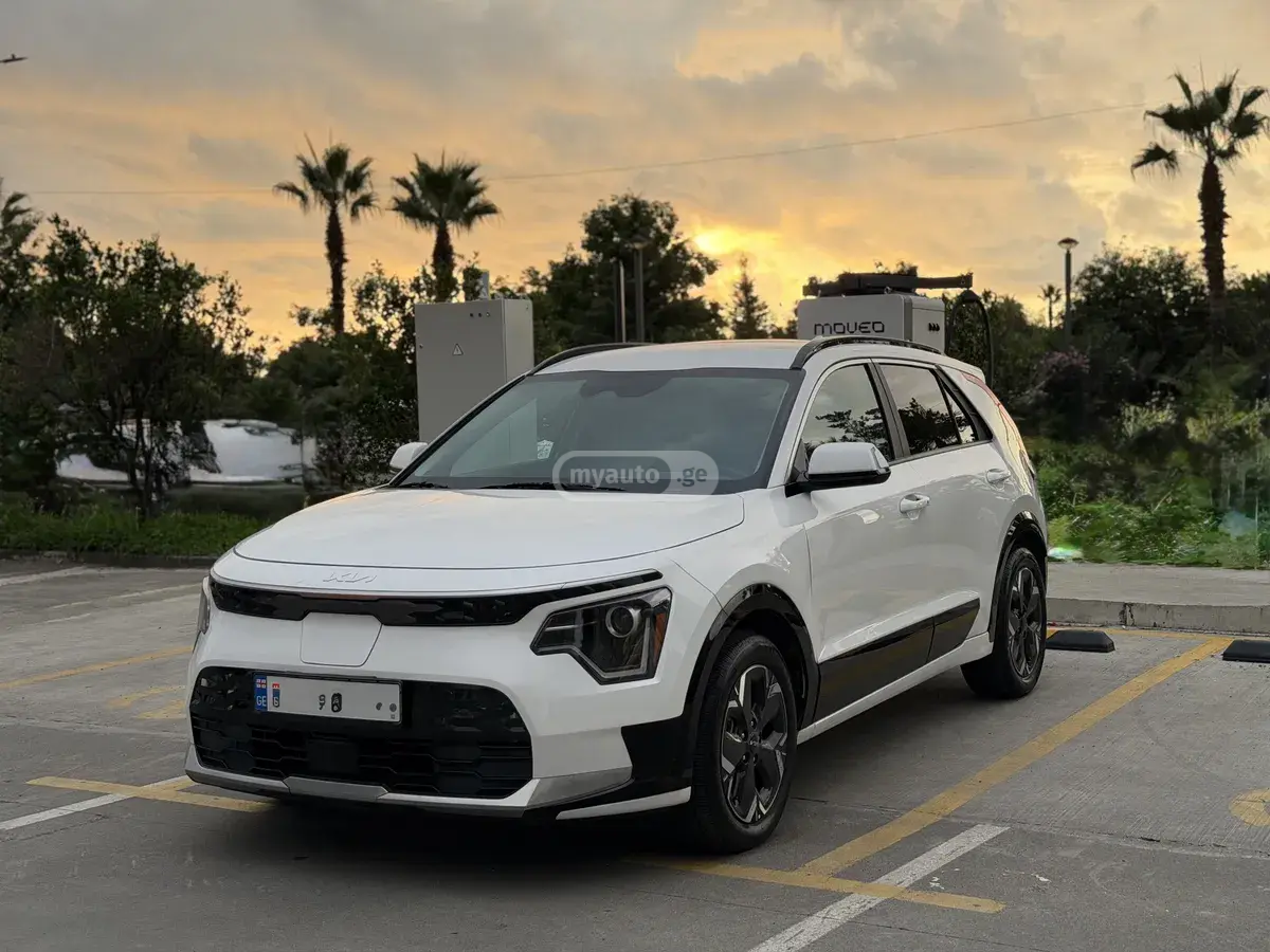 Kia Niro 2025 — photo 2