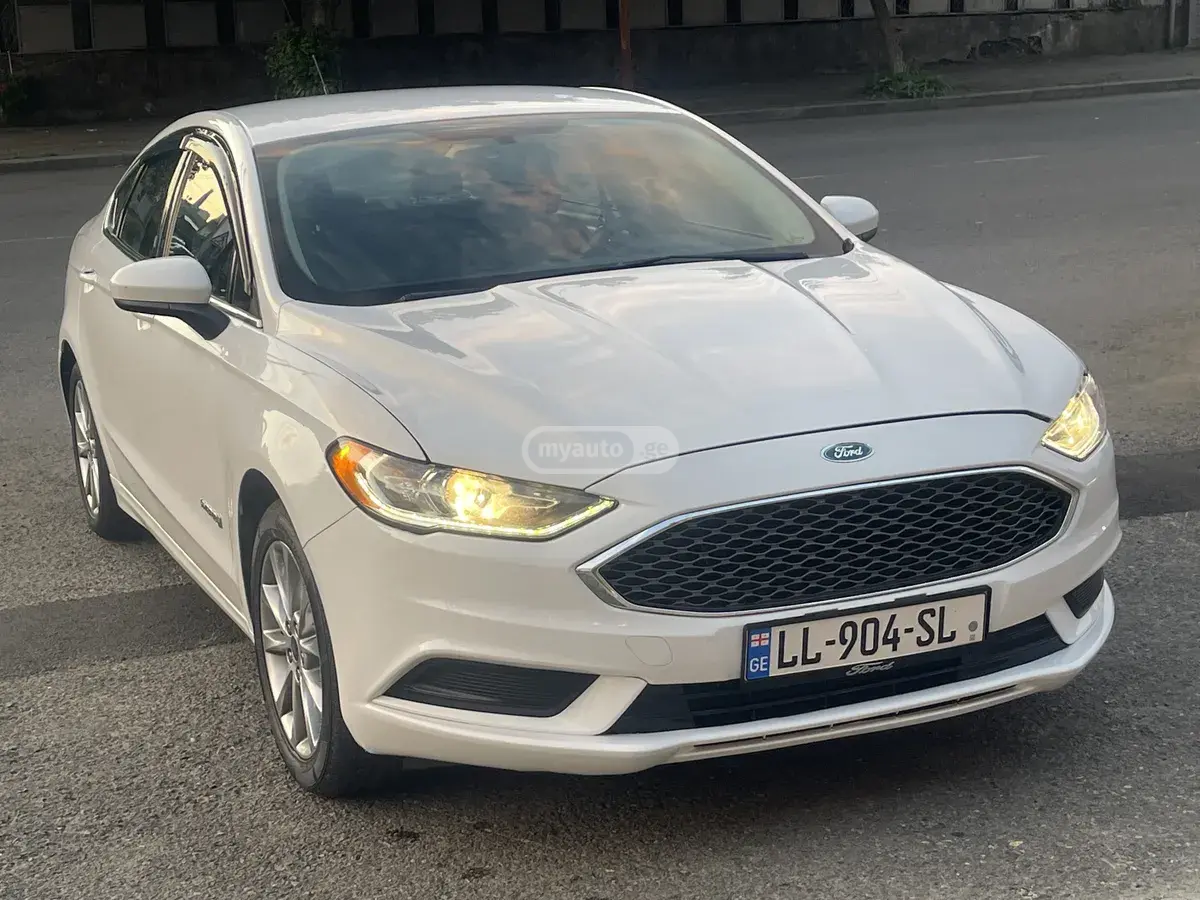 Ford Fusion 2017 — photo 2