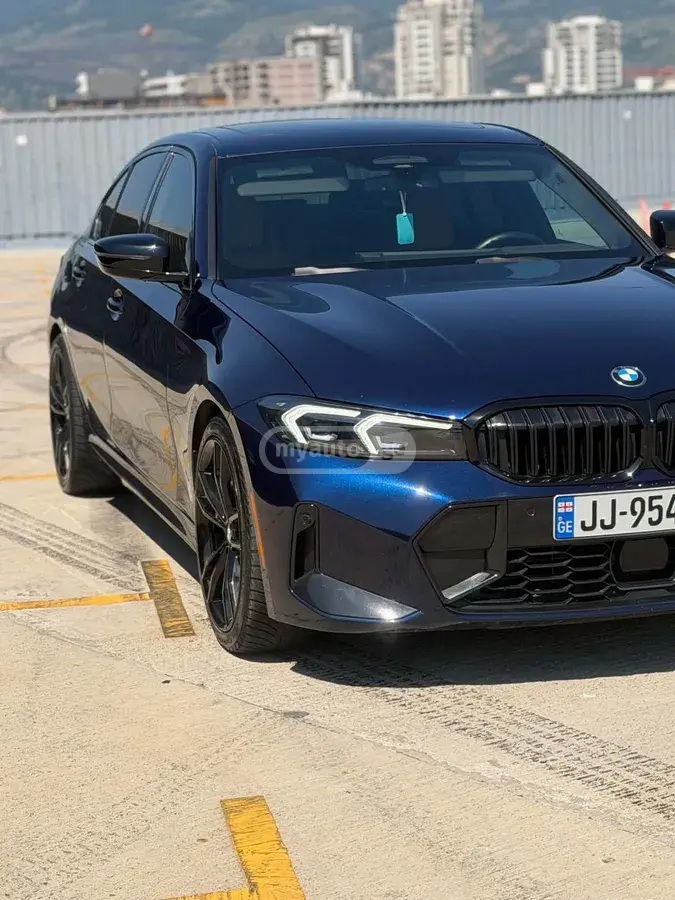 BMW 330 2023 — photo 2