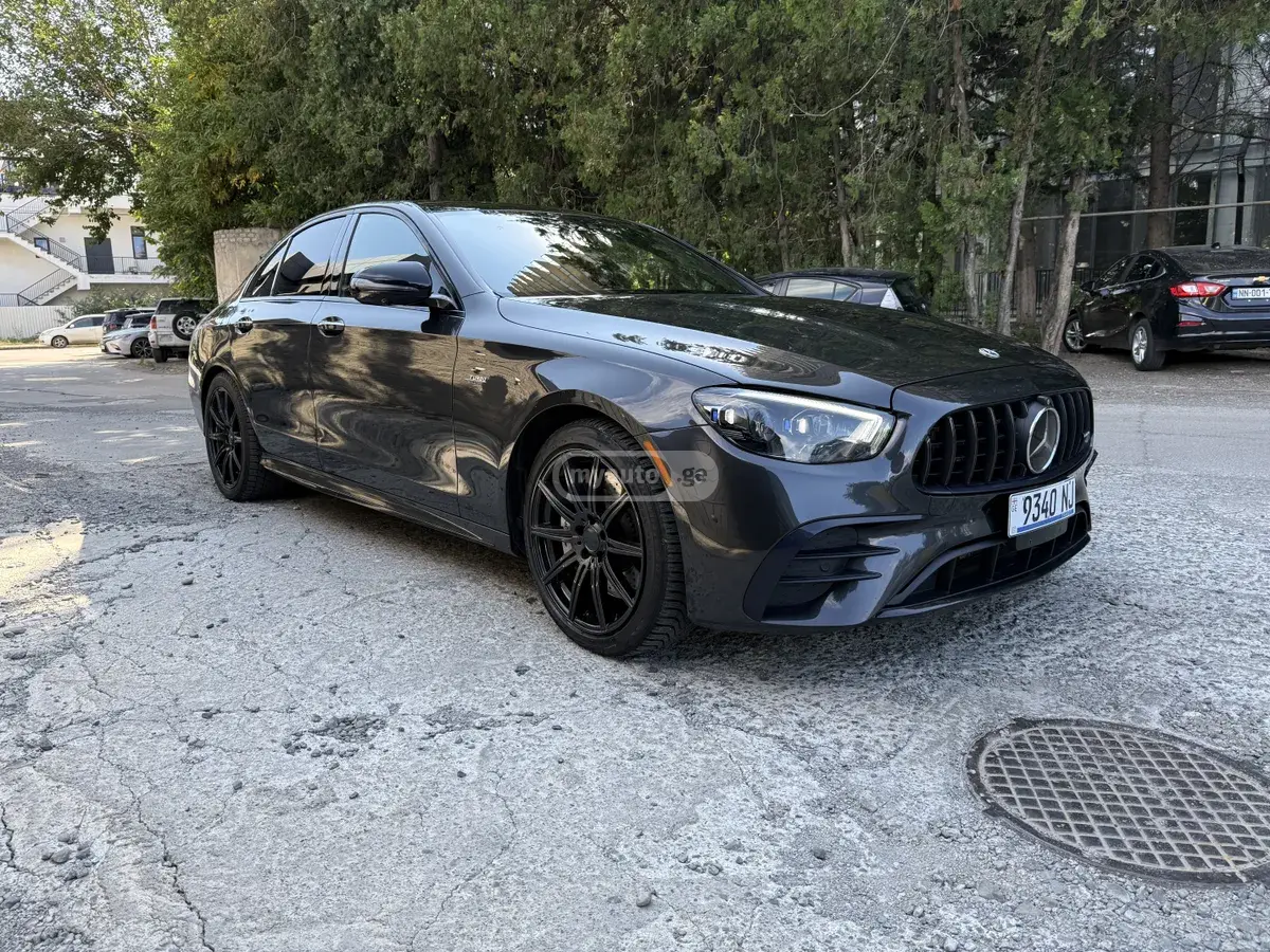 Mercedes-Benz E53 AMG 2023 — photo 2