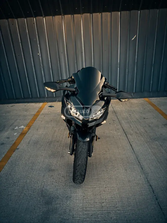 Kawasaki Ninja 400 2023 — photo 2