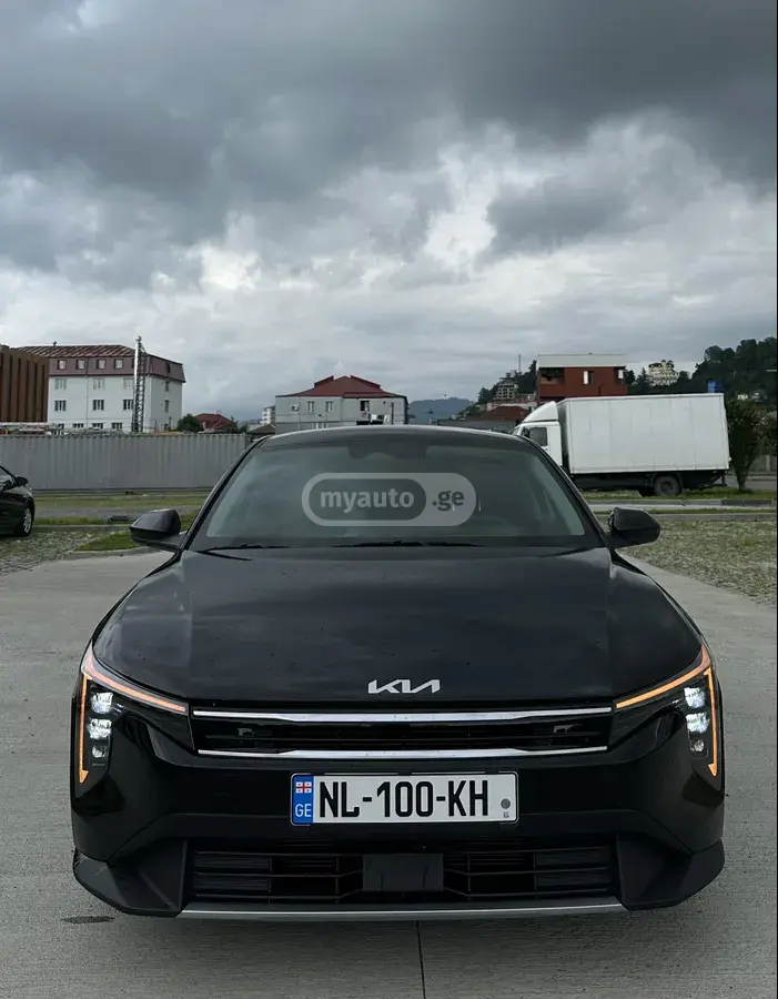 Kia K4