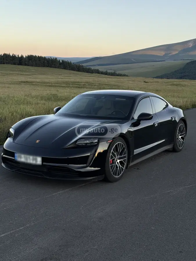 Porsche Taycan 4S