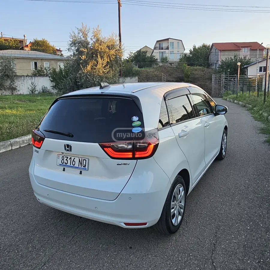 Honda Fit 2021 — photo 2