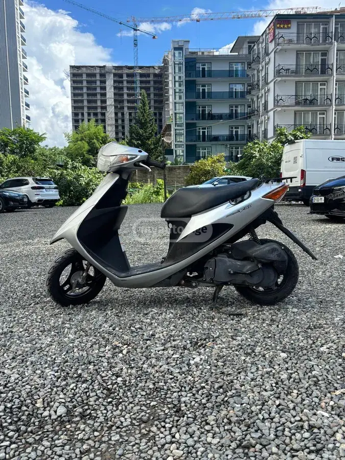 Suzuki Address 125