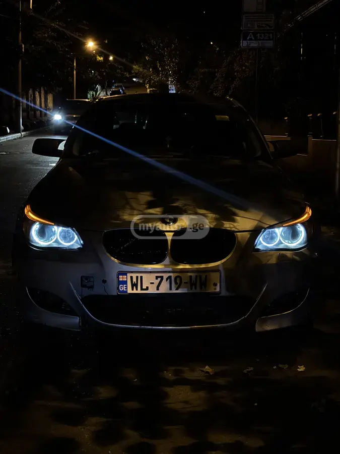 BMW 530