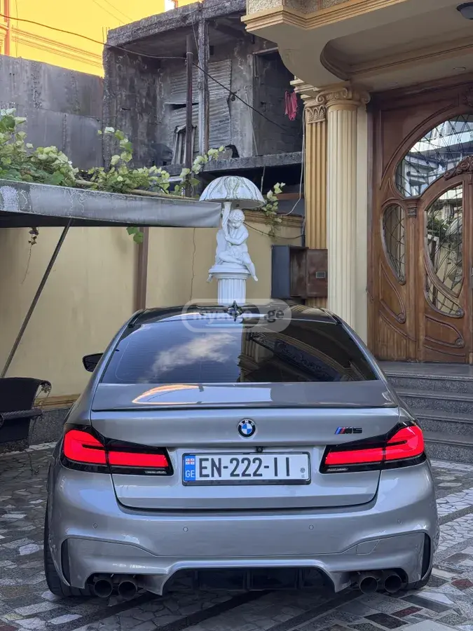 BMW M5 2018 — photo 2