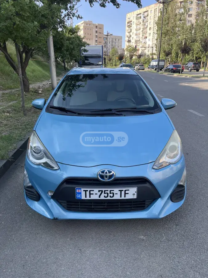 Toyota Prius C