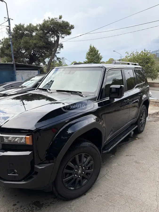 Toyota Land Cruiser Prado 2024 — photo 2