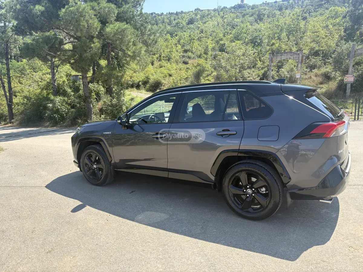 Toyota RAV4 2020 — photo 2