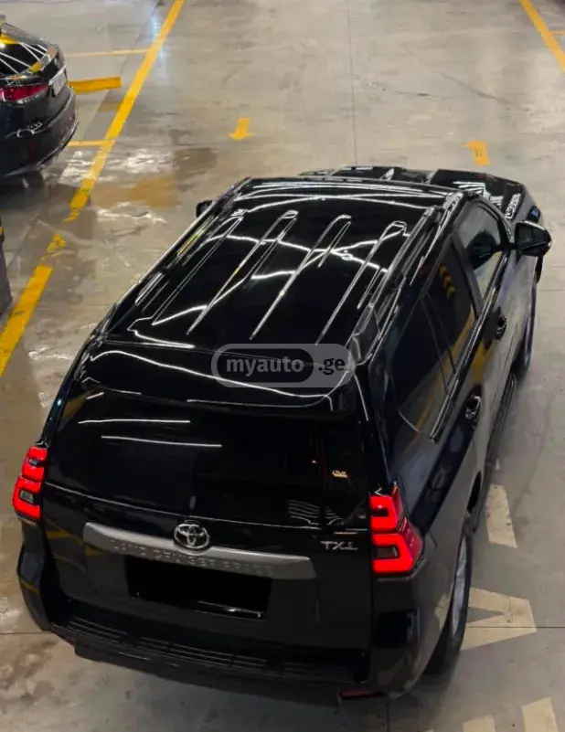 Toyota Land Cruiser Prado 2018 — photo 2