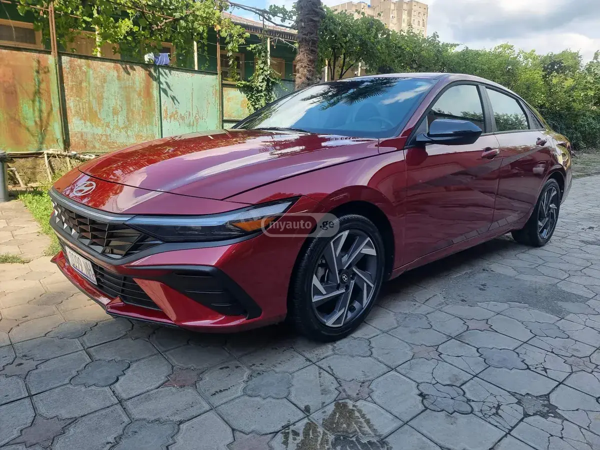 Hyundai Elantra 2025 — photo 2