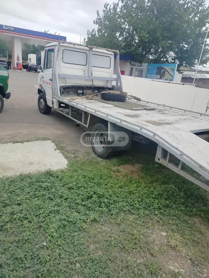 Mercedes-Benz Vario