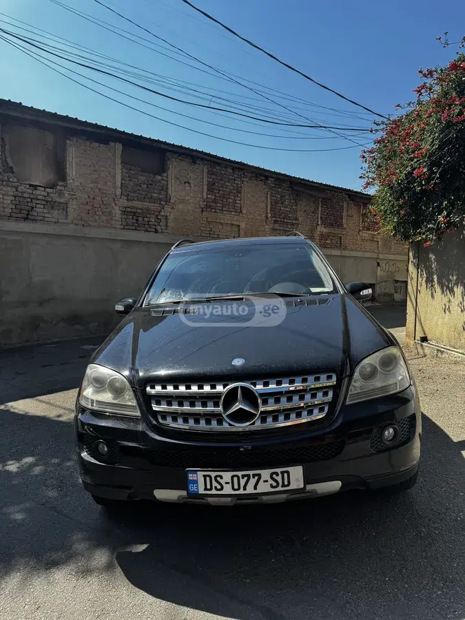Mercedes-Benz ML 350 2007 — photo 2