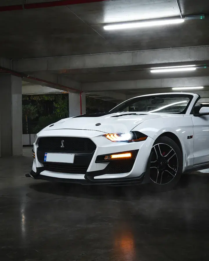 Ford Mustang 2020 — photo 2