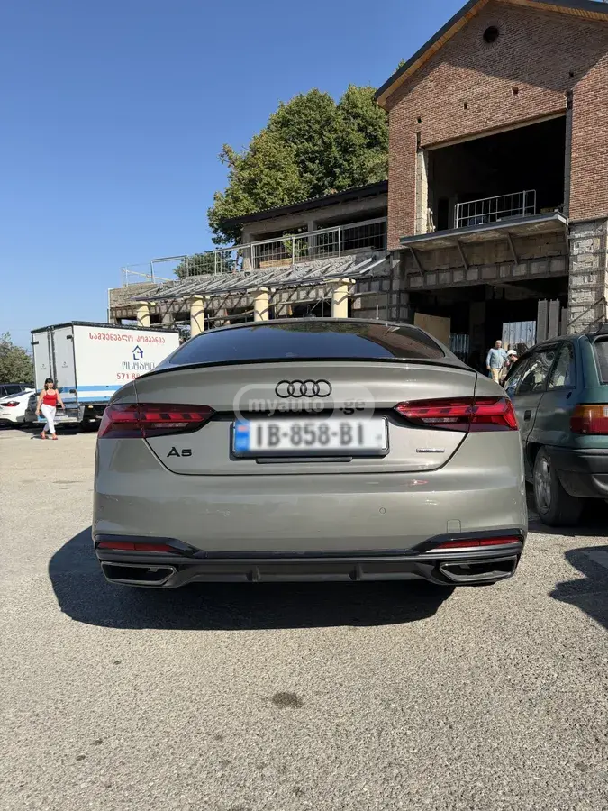 Audi A5 2025 — photo 2