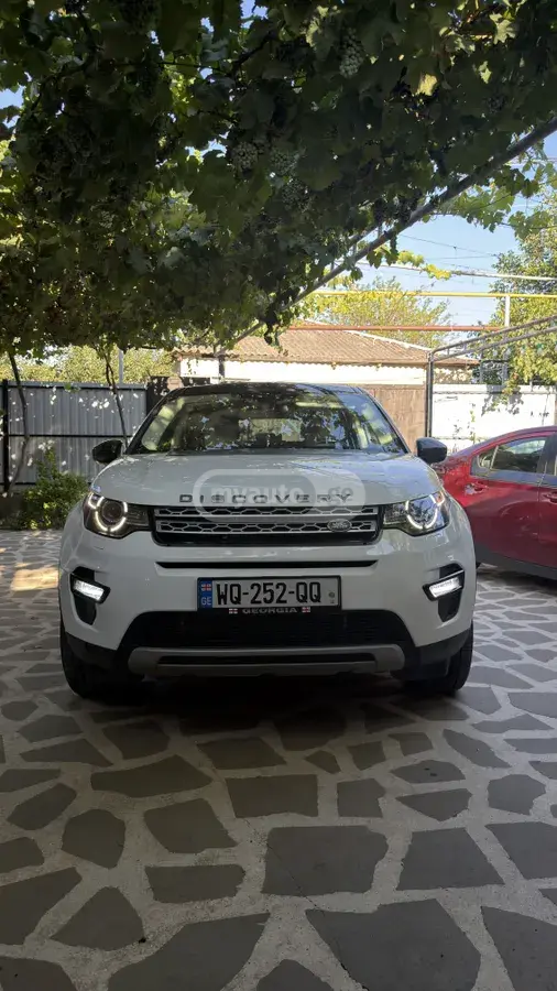 Land Rover Discovery Sport 2016 — photo 2