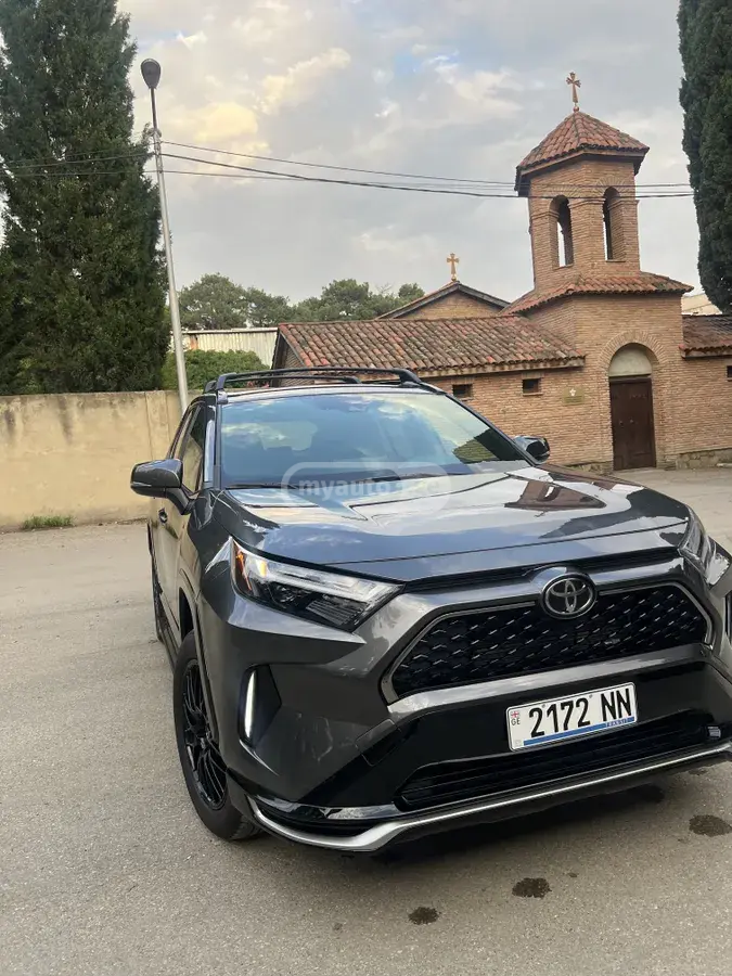 Toyota RAV4 2024 — photo 2
