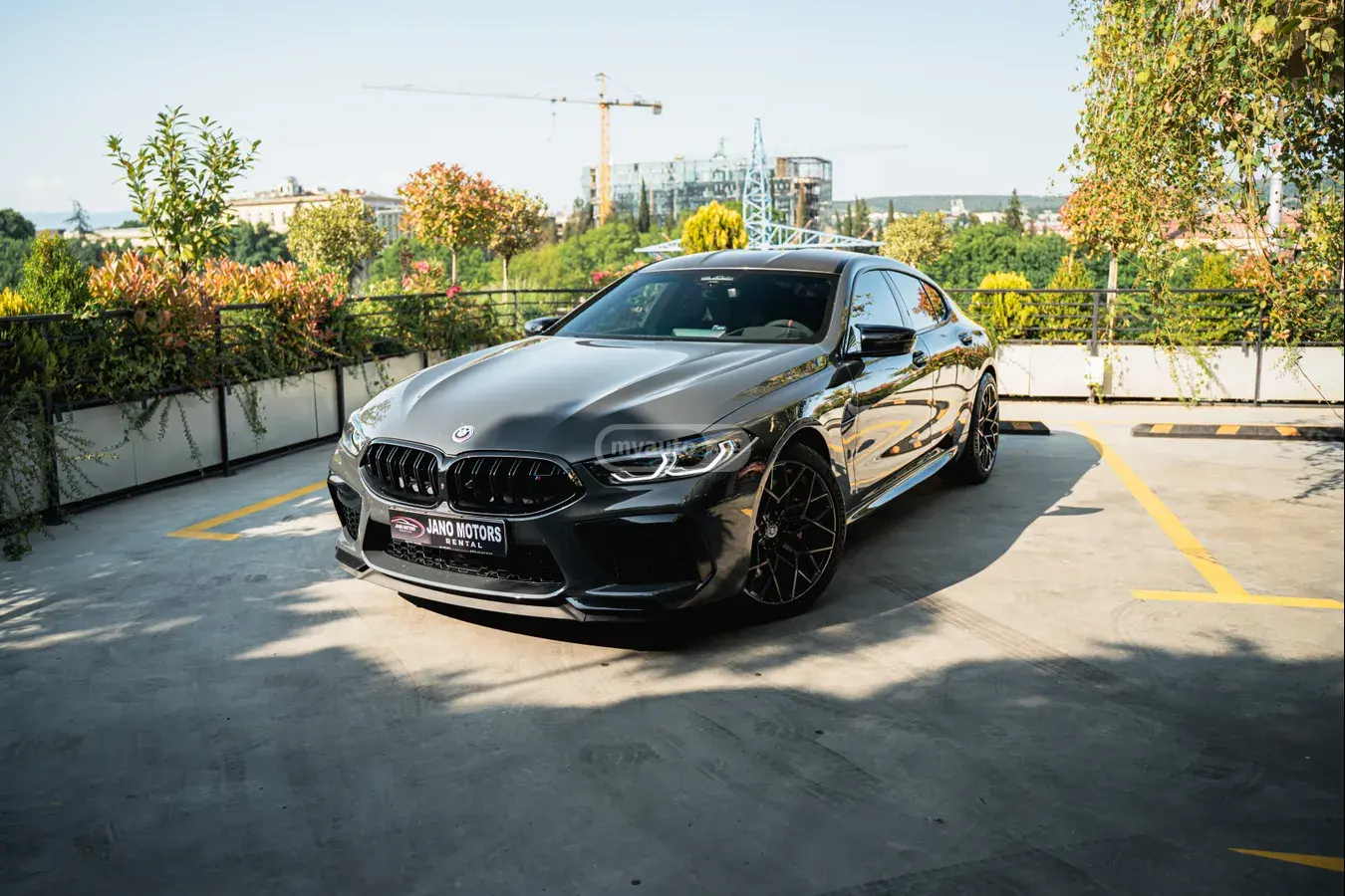 BMW M8 2022 — photo 2