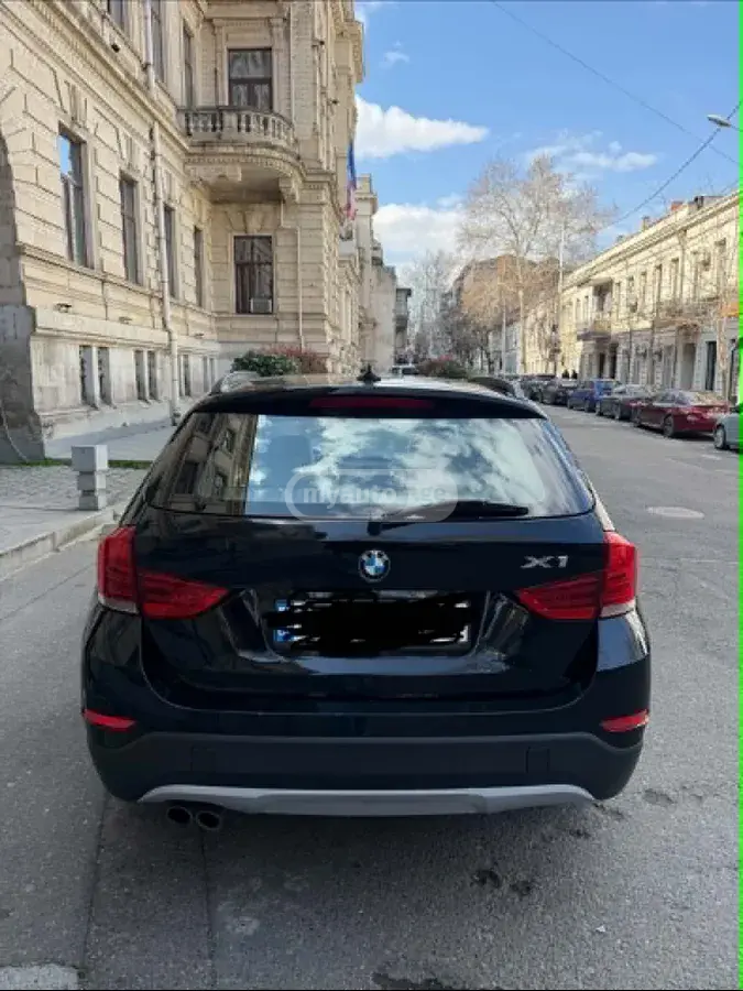 BMW X1 2013 — photo 2