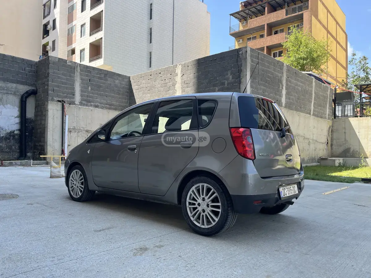 Mitsubishi Colt 2008 — photo 2