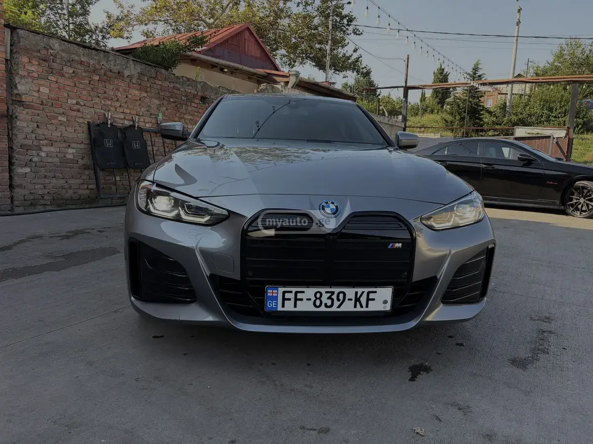 BMW i4