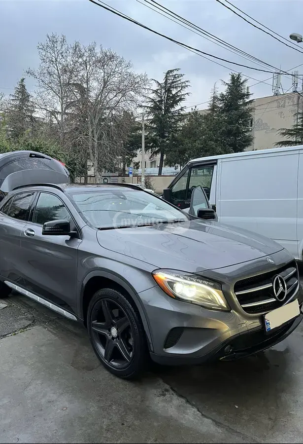 Mercedes-Benz GLA 250