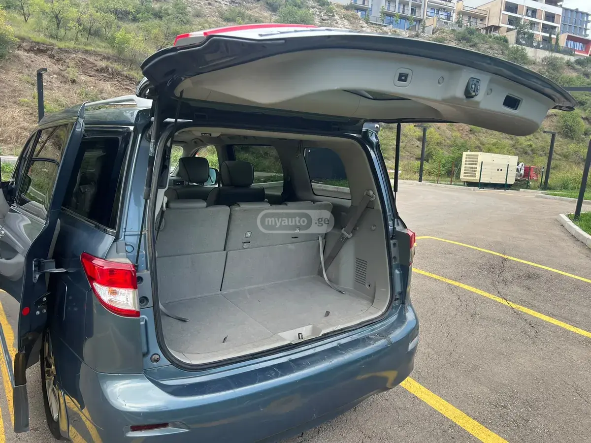 Nissan Quest