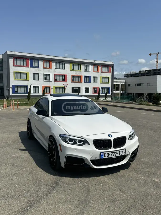 BMW M235 2014 — photo 2