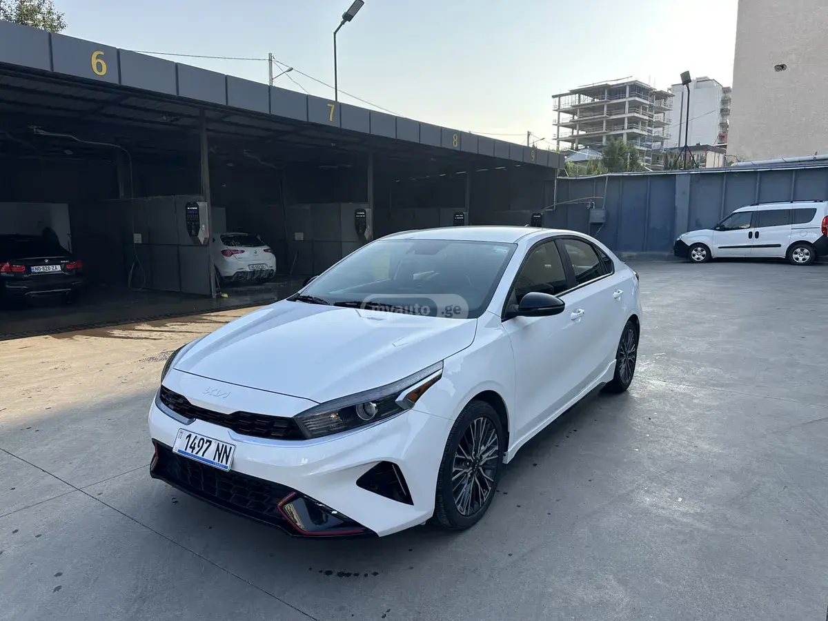 Kia Forte 2023 — photo 2