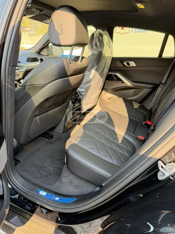 BMW X6 2025 — photo 2