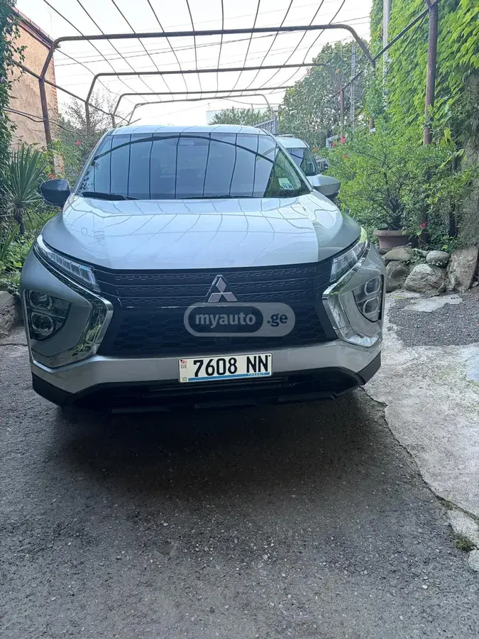 Mitsubishi Eclipse Cross 2024 — photo 2