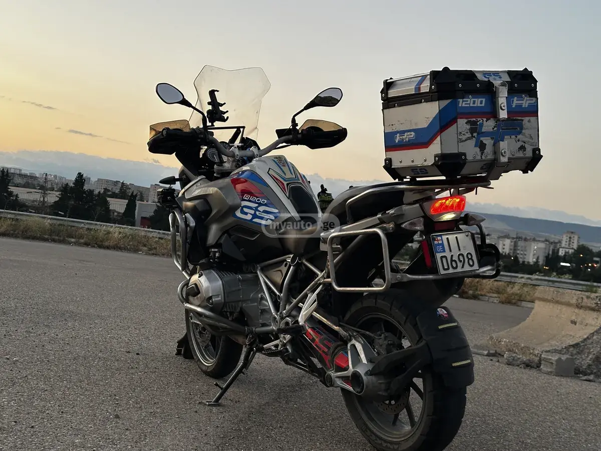 BMW R1200 2013 — photo 2
