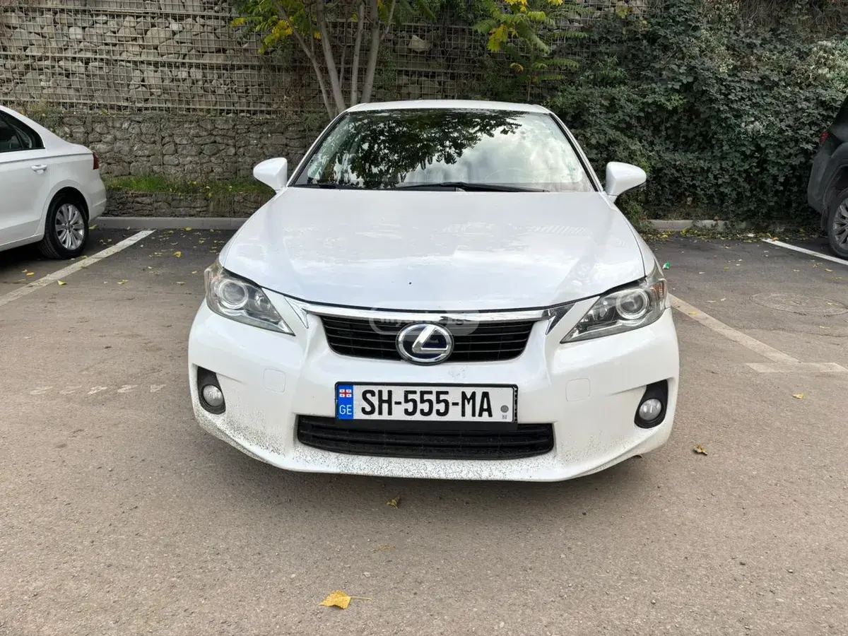 Lexus CT 200 h