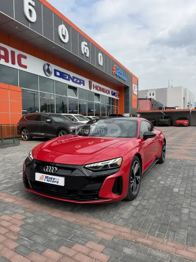 Audi e-tron