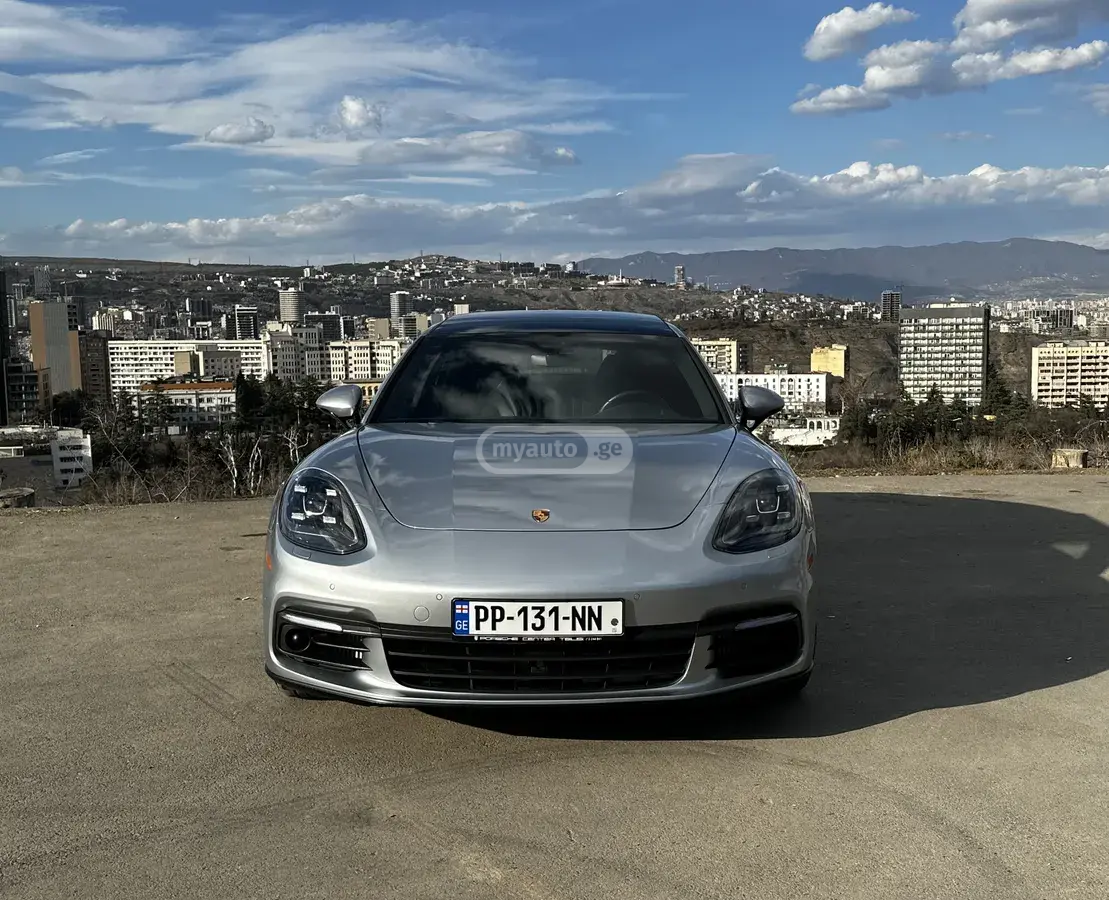 Porsche Panamera 2020 — photo 2