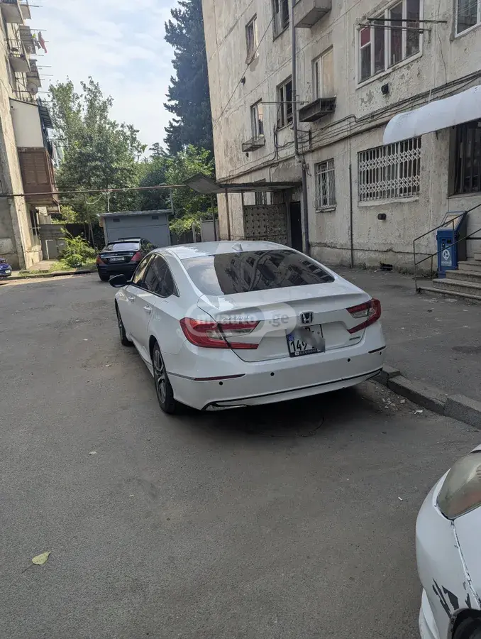 Honda Accord 2022 — photo 2