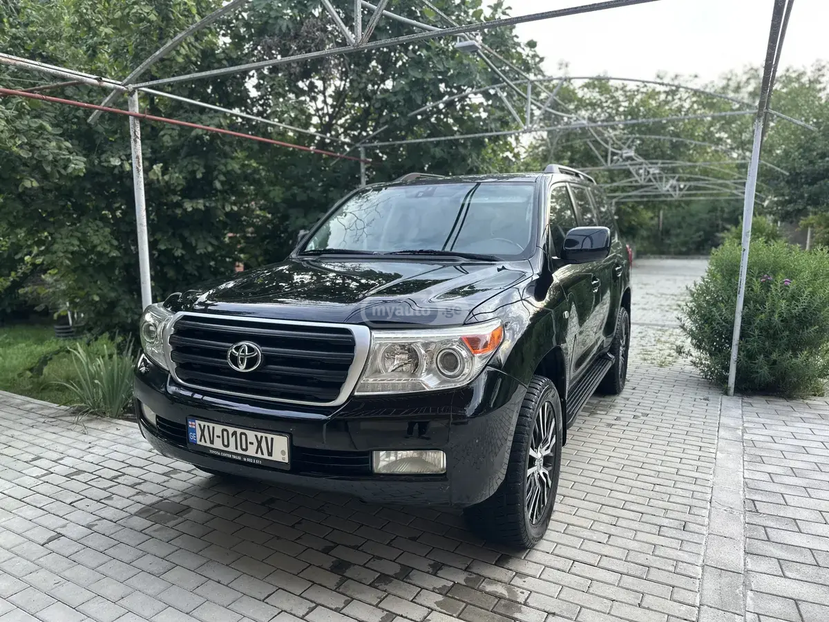 Toyota Land Cruiser