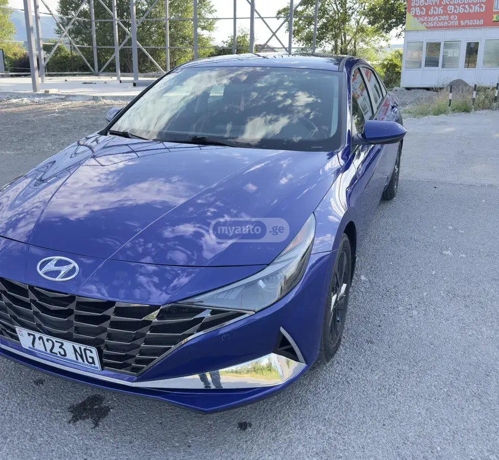 Hyundai Elantra