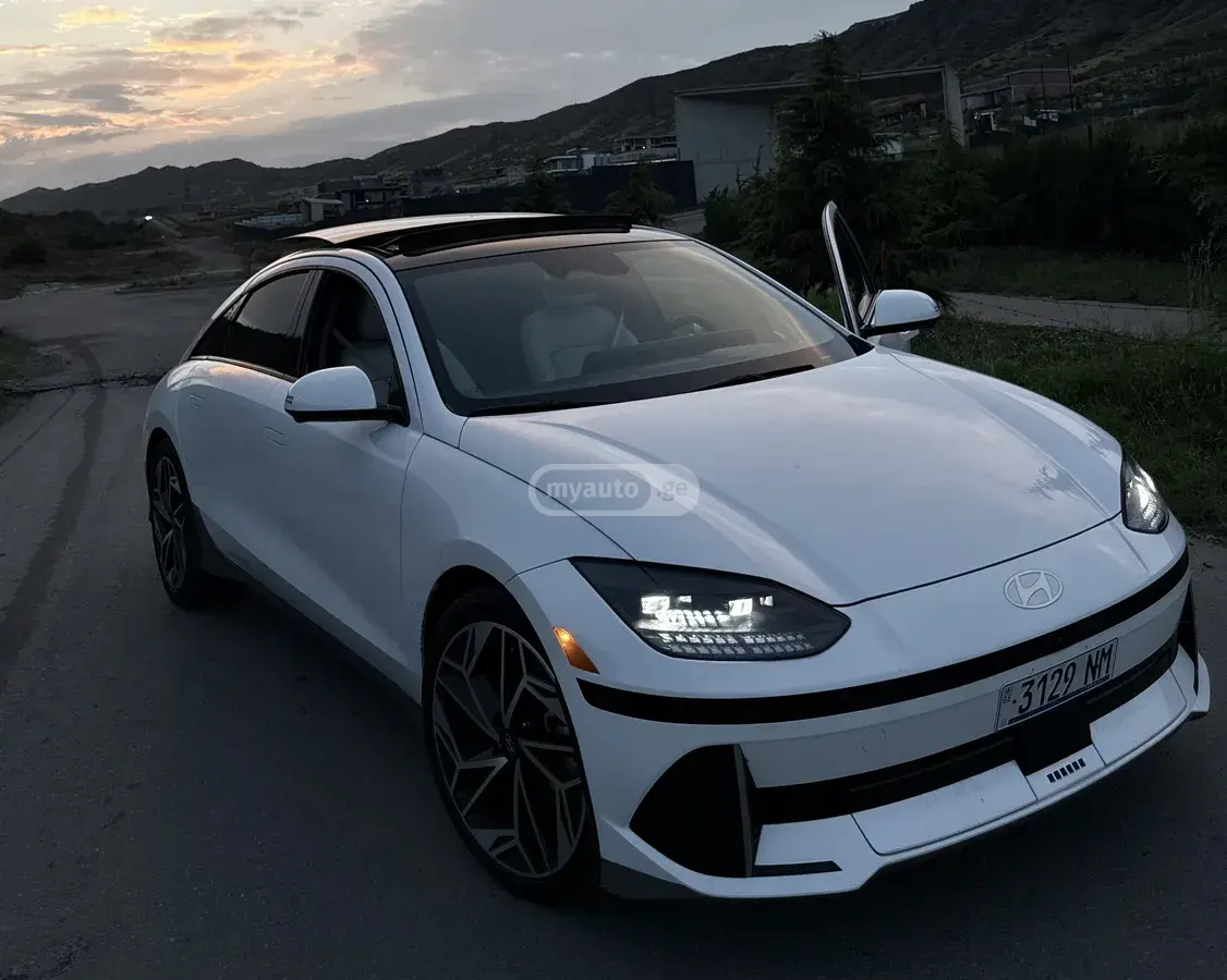 Hyundai Ioniq 6