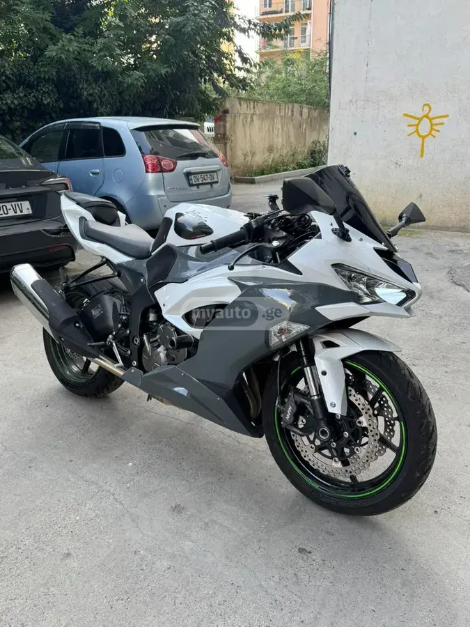 Kawasaki ZX-6 Ninja