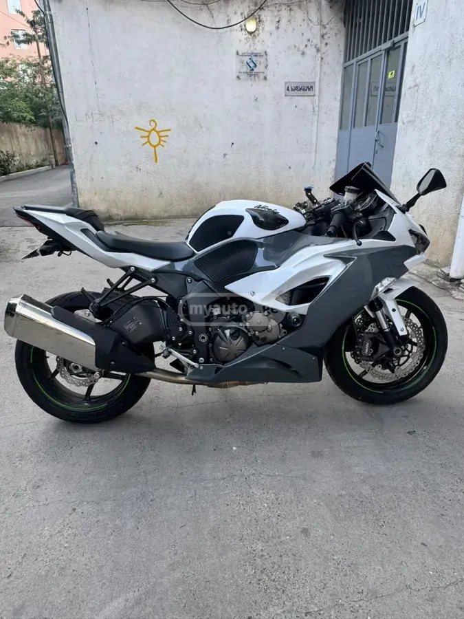 Kawasaki ZX-6 Ninja 2022 — photo 2