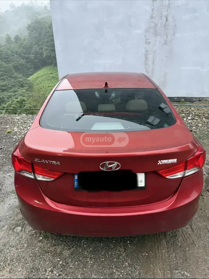 Hyundai Elantra 2013 — photo 2