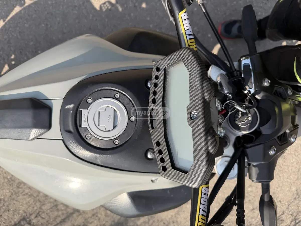 Yamaha MT-07 (FZ-07) 2015 — photo 2