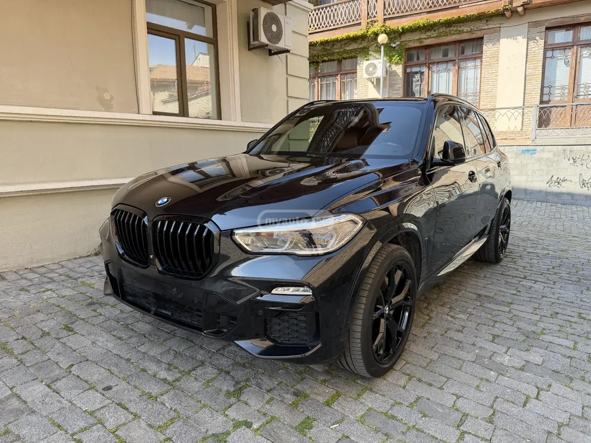 BMW X5 2019 — photo 2