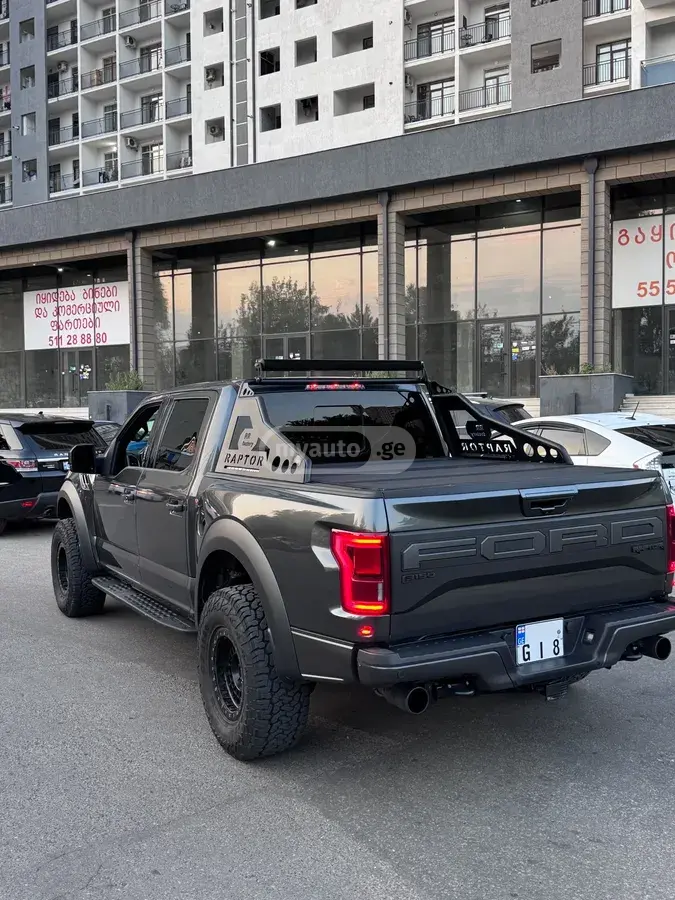 Ford F-150 2020 — photo 2