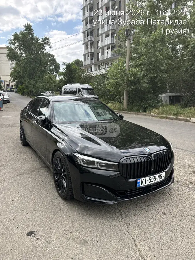 BMW 750