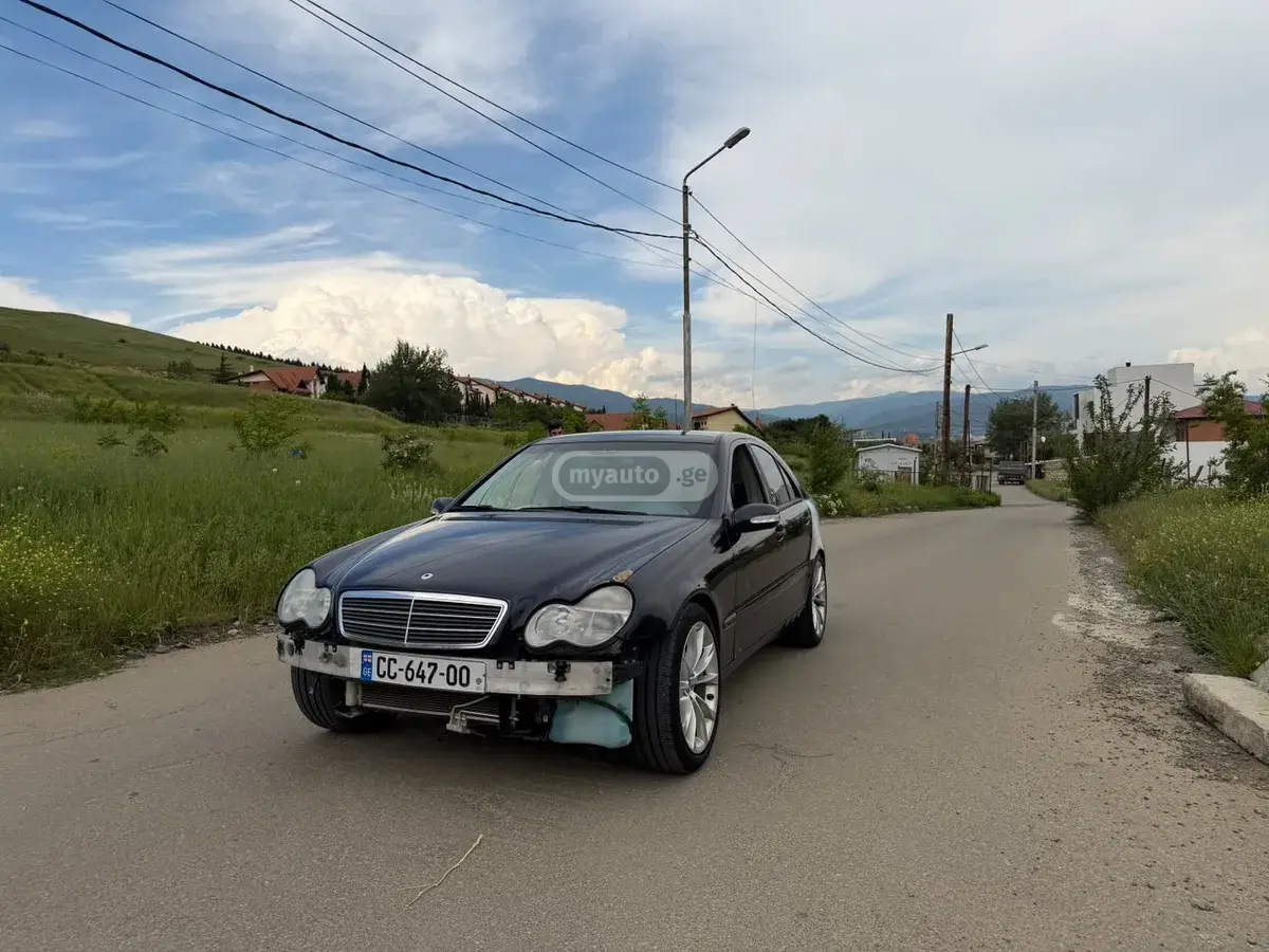 Mercedes-Benz C 180