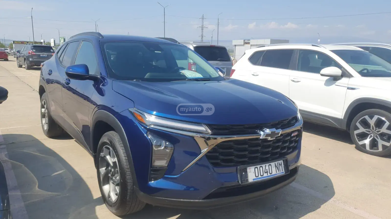 Chevrolet Trax 2023 — photo 2